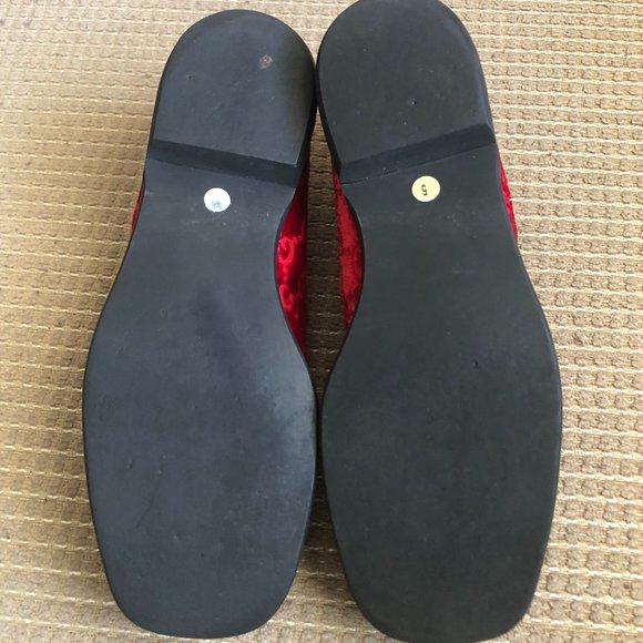 GUCCI GG Pattern Red Velvet Loafer Shoes - Picture 6 of 15